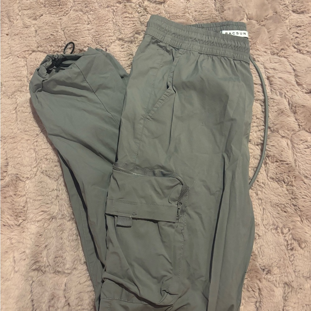 Pacsun Women’s Gray Cargo Pants